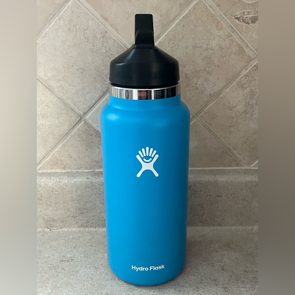 Hydro Flask 32 oz Bottle with Flex Straw Cap